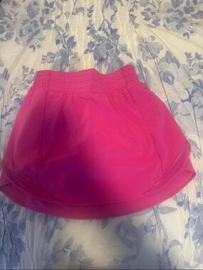 SONIC PINK LULU LEMON TENNIS SKIRT (4)